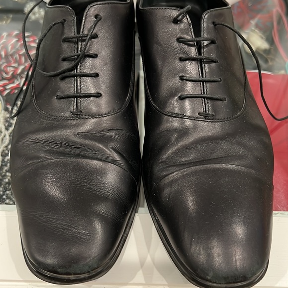 end clsssic black leather farragamo lace up shoe - Picture 2 of 4
